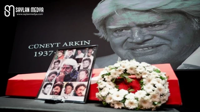 Cüneyt Arkın son yolculuğuna uğurlandı