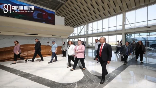 Derya Yanık Şuşa’yı ziyaret etti