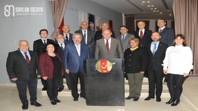 Esendemir; “30 Ağustos özgürlüğün simgesidir”