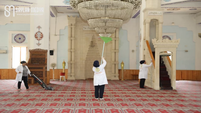 Yüreğir'de ibadethaneler temizleniyor