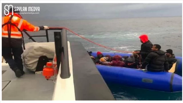 Antalya Kaş’ta 300 göçmen kurtarıldı