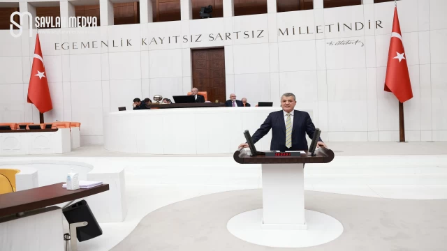 Ayhan Barut, diş hekimleri ile ağız ve diş sağlığı çalışanları için çözüm istedi