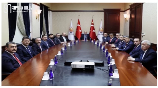 Cumhurbaşkanı Erdoğan, CHP’li büyükşehirlerin grup başkanvekillerini kabul etti