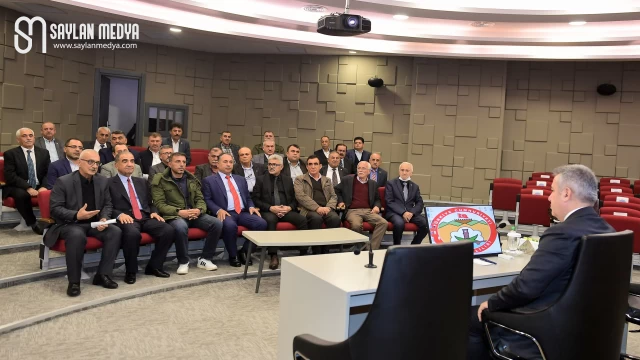 Vali Dr. Süleyman Elban Muhtarları Kabul Etti