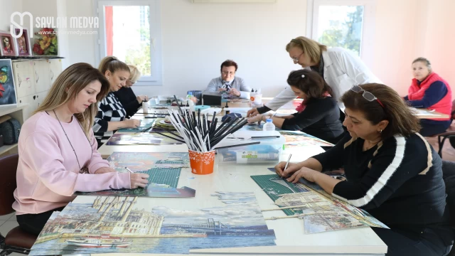 Yüreğir Belediyesi Kültürevleri, her yıl binlerce kadına ücretsiz kurs imkânı sunuyor