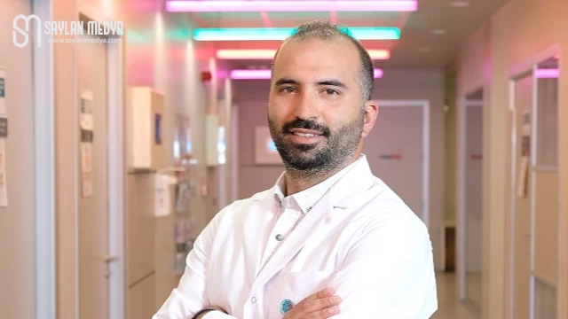 Bipolar bozukluğun manik ve depresif dönemleri var