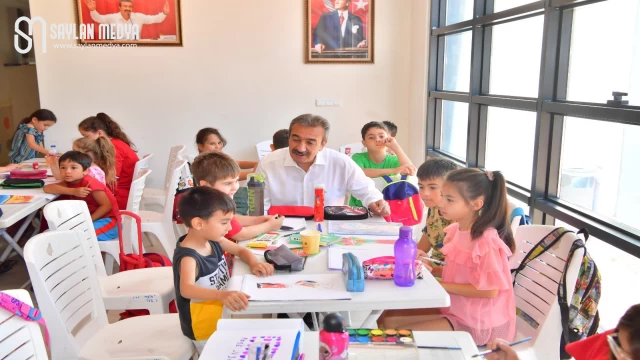 Soner Çetin, bir gününü çocuklara ayırdı