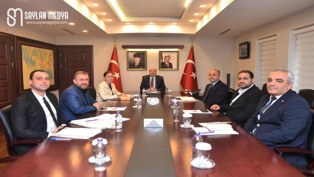 2. Tesbih ve Doğal Taşlar Fuarı’nın hazırlıkları Vali Köşger’in başkanlığında değerlendirildi