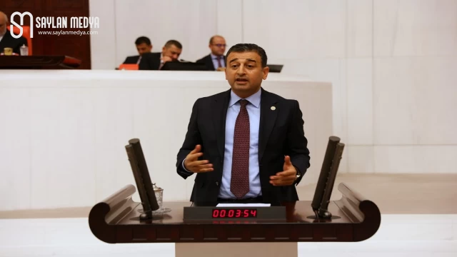 Bulut: Ülkemizde Süper Kupa Finali’nin oynanacağı stat mı kalmadı?