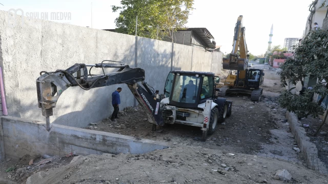 Yüreğir Belediyesi, çıkmaz sokakları ulaşıma açıyor