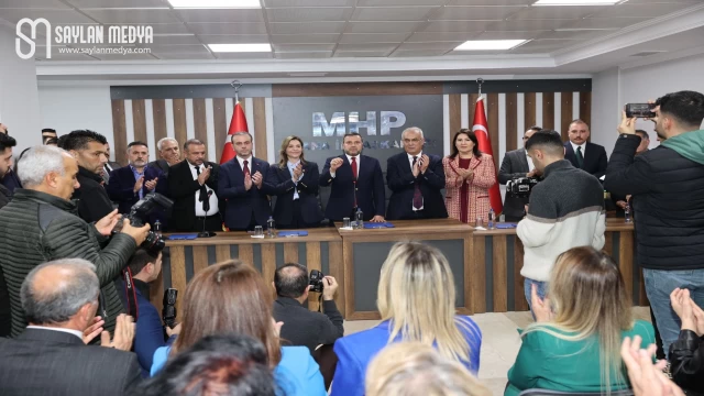 Fatih Mehmet Kocaispir MHP Adana İl’de coşkuyla karşılandı