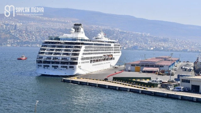70 kruvaziyer İzmir’e 100 bin turist getirecek