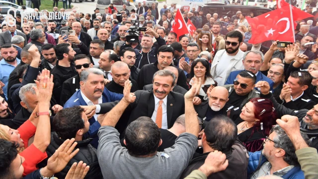 Başkan Soner Çetin’den görkemli açılış