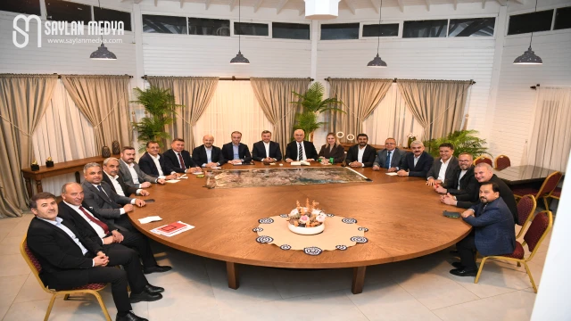 Kocaispir, Cumhur İttifakı adayları ile toplandı