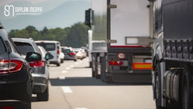 Ağır taşıtlar trafiğe çıkamayacak