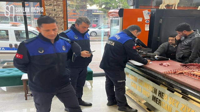 Ceyhan Belediyesi’nden yılbaşı öncesi denetim