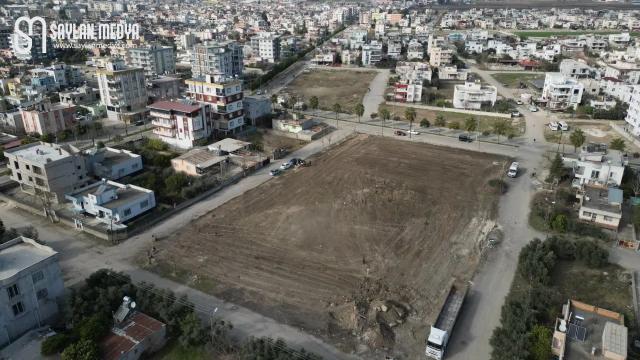 Kadir Aydar'dan Ceyhan'a üçüncü Kent Meydanı müjdesi
