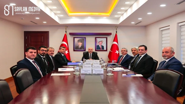 Karataş İlçe Gelişim Planı Vali Köşger başkanlığında gerçekleştirilen toplantıda görüşüldü