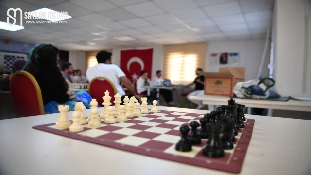 Çukurova'da, Satranç Yardımcı Antrenörlük kursu başladı