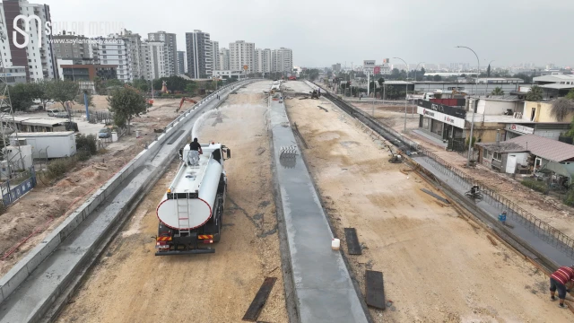 Güngör Geçer, Öğretmenler Bulvarı Otoban Bağlantısı Köprülü Kavşağı çalışmalarını denetledi