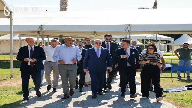 Vali Köşger, 9. Uluslararası Adana Lezzet Festivali'nin düzenleneceği alandaki hazırlıkları inceledi