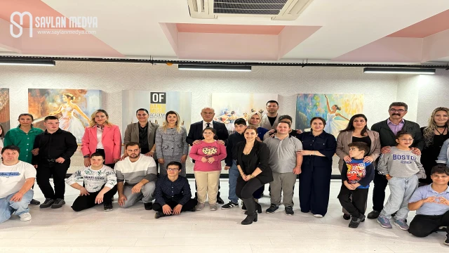 Özel gereksinimli çocuklarla dans etti