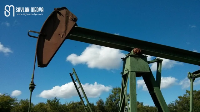 Trump'ın Venezuela ablukasıyla petrolde yükseliş sürüyor