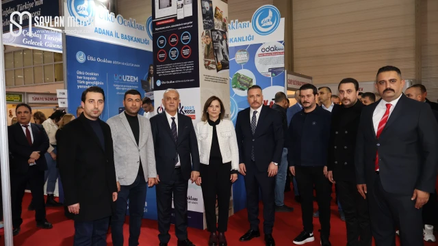 MHP heyeti 18. Çukurova Kitap Fuarı’nı ziyaret etti