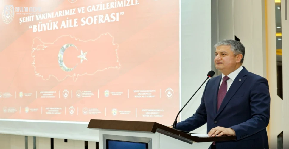 Şehitlerimizin aileleri ve gazilerimizin onuruna Adana Valiliği himayesinde iftar programı düzenlendi