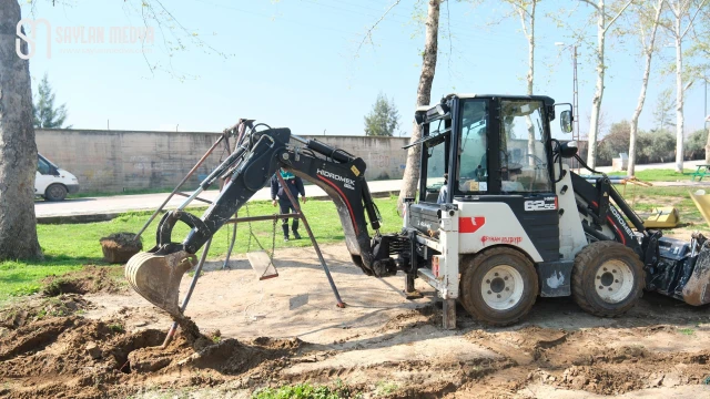 Ceyhan Belediyesi'nden İlçe Genelinde Parklara Modern Dokunuş