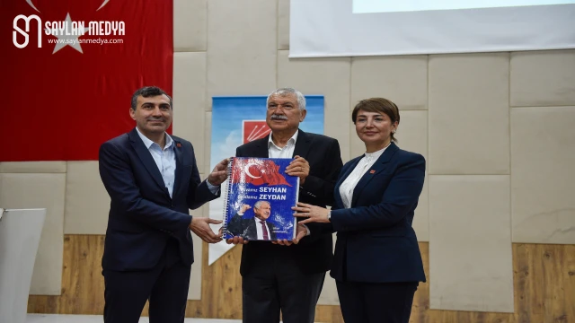 CHP Seyhan İlçe Örgütü, ilçedeki 96 mahallenin mahalle temsilcileriyle bir araya geldi