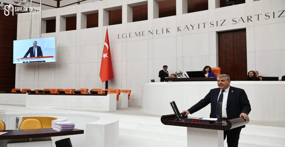 Ayhan Barut'tan gümrük vergisi düşürülerek mısır ithalatı kararına tepki