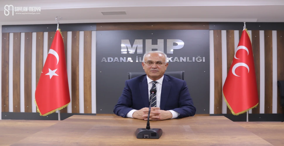 Türk milletine soykırım iftirası atmak ahmaklıktır, rezalettir, melanettir, ihanettir!