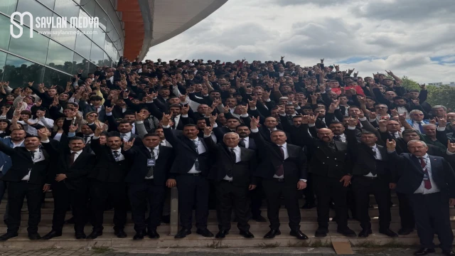 Türk Gençliği Büyük Kurultayı'na Adana'dan yoğun katılım
