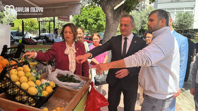 Vatandaş pazarda etiket değil geçim derdi okuyor!