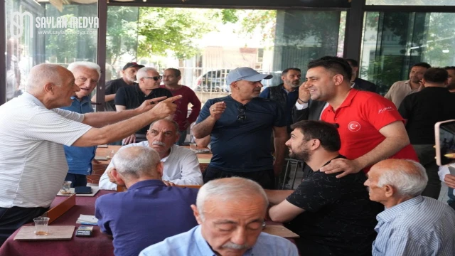 EMRAH KOZAY, HER FIRSATTA VATANDAŞLARLA BİR ARAYA GELİYOR