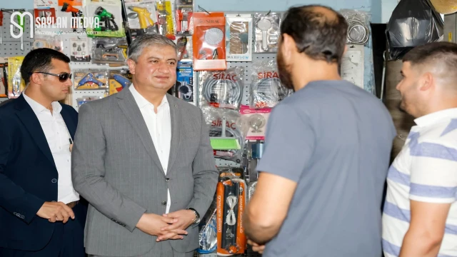VALİ MUSTAFA YAVUZ SEYHANLI ESNAF VE VATANDAŞLARIMIZLA BİR ARADA