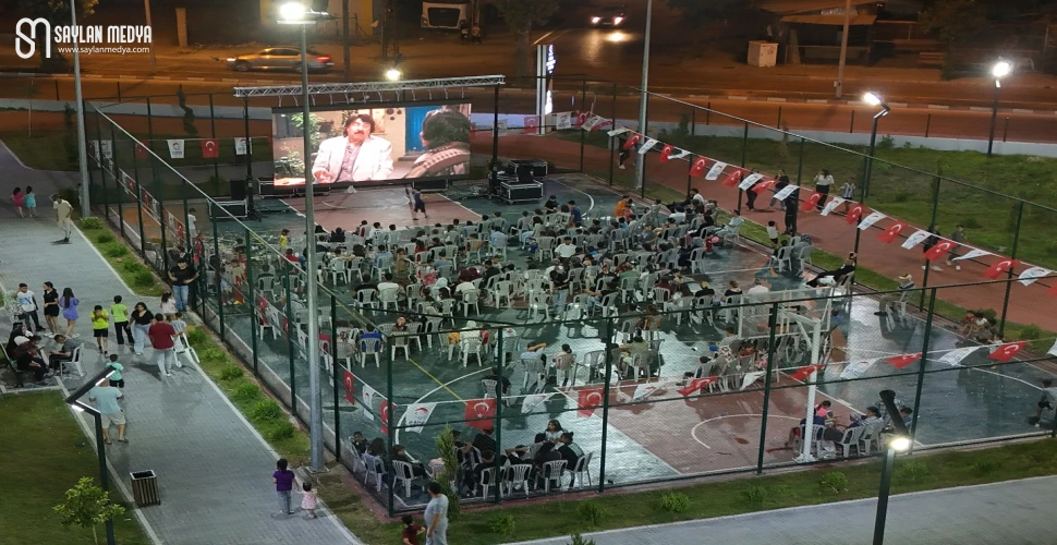 Ceyhan Belediyesi Yaz Boyunca Meydanları Sinemayla Buluşturacak