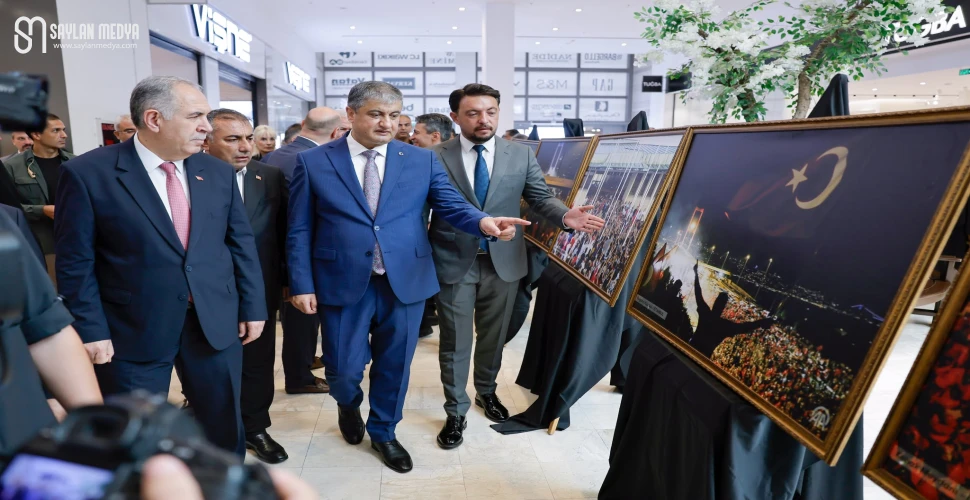 VALİ MUSTAFA YAVUZ 15 TEMMUZ DEMOKRASİ VE MİLLİ BİRLİK GÜNÜ FOTOĞRAF SERGİSİ’NİN AÇILIŞINI GERÇEKLEŞTİRDİ