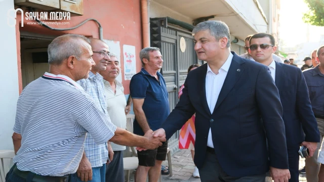 VALİ MUSTAFA YAVUZ’DAN YÜREĞİR’DE ESNAF ZİYARETİ