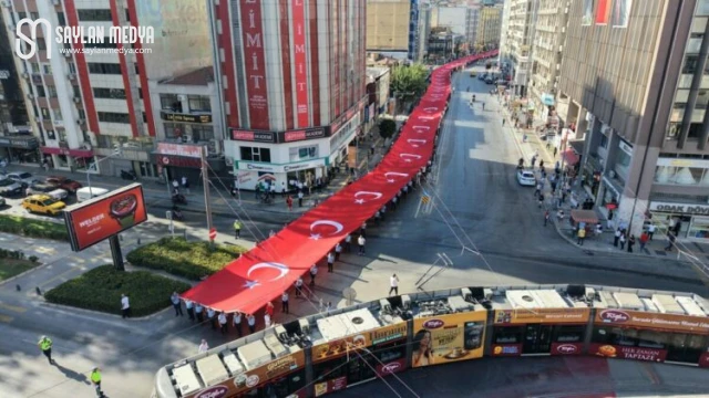 9 Eylül ruhu İzmir sokaklarında