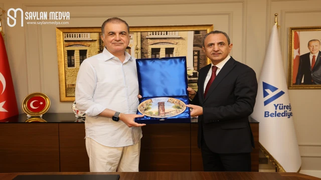 Ömer Çelik, Yüreğir Belediye Başkan Vekili Tarık Özünal’ı makamında ziyaret etti