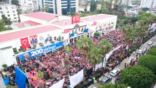Adanalılar, yağmura rağmen özgürlük ve adalet için toplandı