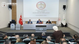 VALİ MUSTAFA YAVUZ SEYHAN’DA GÖREV YAPAN MUHTARLARLA BİR ARAYA GELDİ